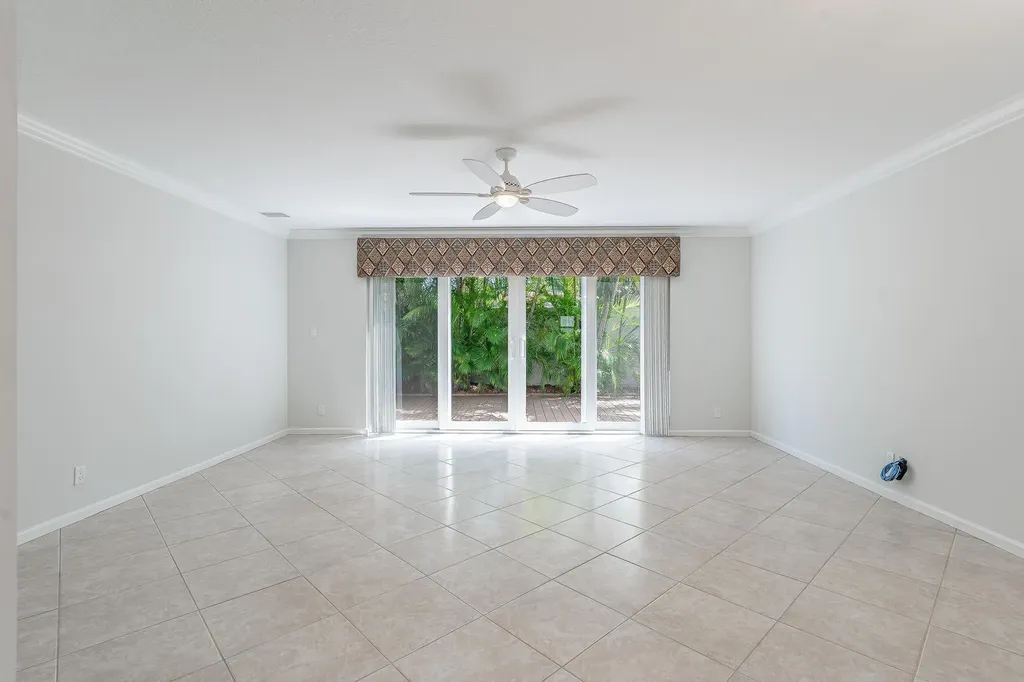 801 SE 16th Court Fort Lauderdale FL 33316