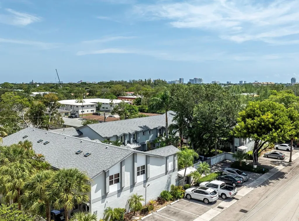 801 SE 16th Court Fort Lauderdale FL 33316