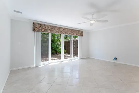 801 SE 16th Court Fort Lauderdale FL 33316