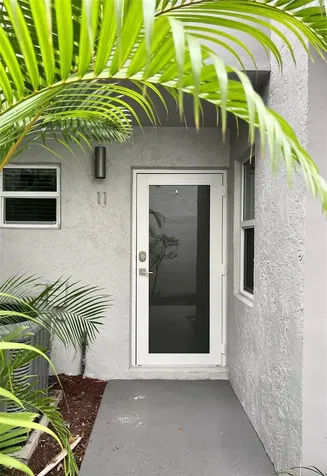 801 SE 16th Court Fort Lauderdale FL 33316