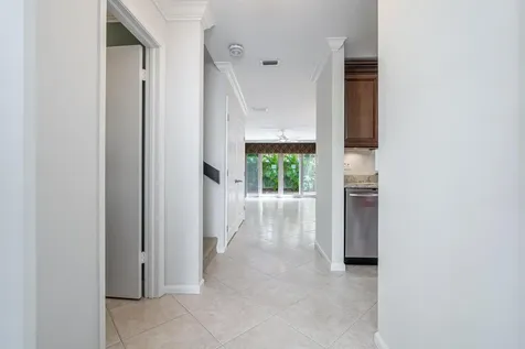 801 SE 16th Court Fort Lauderdale FL 33316