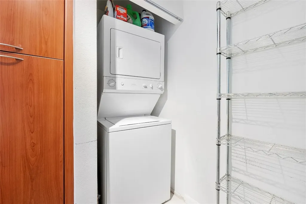 625 Casa Loma Boulevard Boynton Beach FL 33435