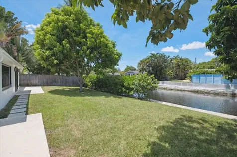 1789 NE 35th Street Oakland Park FL 33334