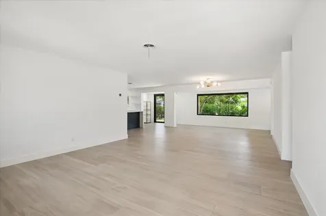 1789 NE 35th Street Oakland Park FL 33334
