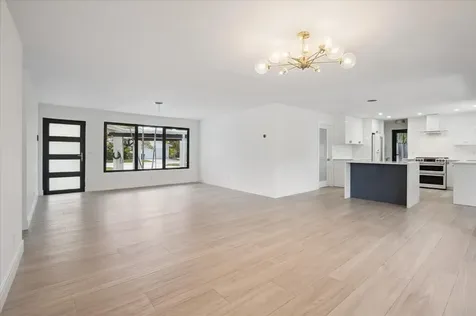 1789 NE 35th Street Oakland Park FL 33334
