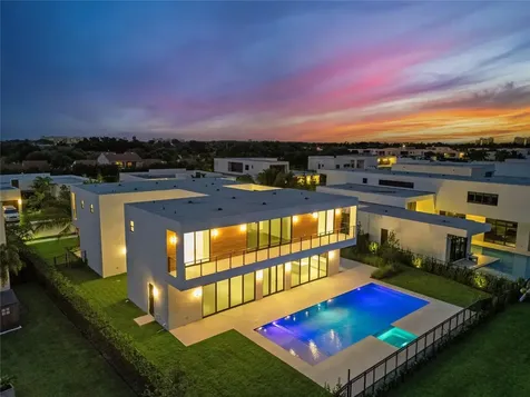 16722 S Botaniko Drive Weston FL 33326