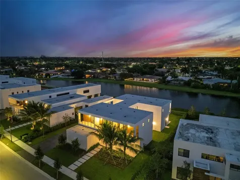 16722 S Botaniko Drive Weston FL 33326