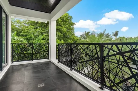 202 NW 7th Street Delray Beach FL 33444