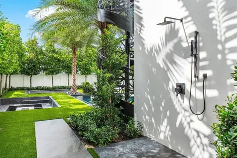 202 NW 7th Street Delray Beach FL 33444
