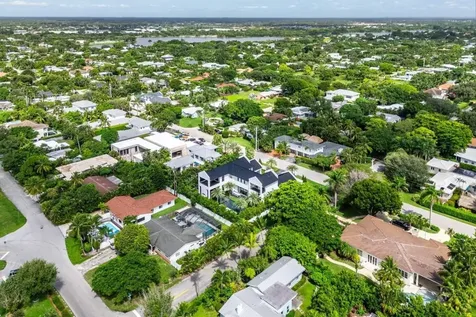 202 NW 7th Street Delray Beach FL 33444