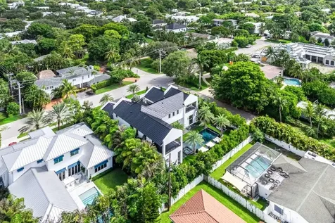 202 NW 7th Street Delray Beach FL 33444