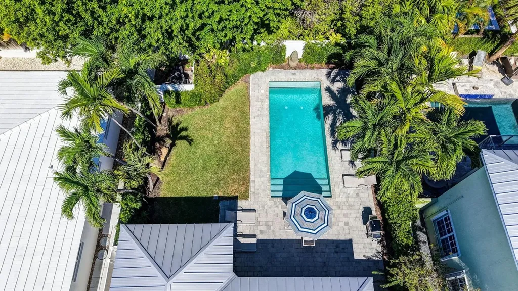2925 N Atlantic Bl Fort Lauderdale FL 33308