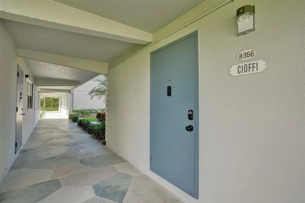 356 Brittany H Delray Beach FL 33446