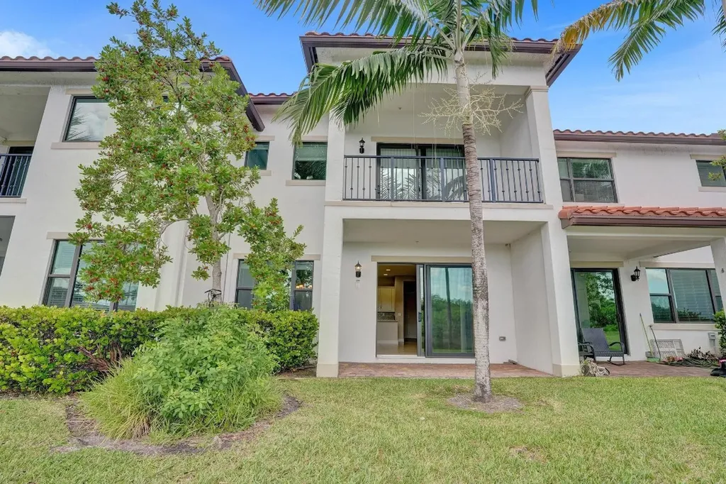 1601 SW 113th Avenue Pembroke Pines FL 33025