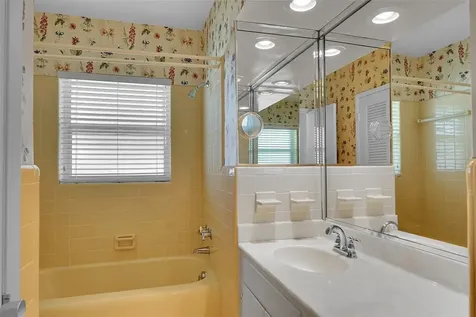 1431 S Ocean Boulevard Pompano Beach FL 33062