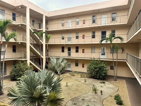 2811 Somerset Drive Lauderdale Lakes FL 33311