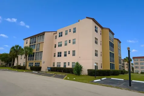 2811 Somerset Drive Lauderdale Lakes FL 33311