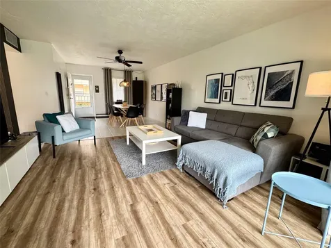 2811 Somerset Drive Lauderdale Lakes FL 33311