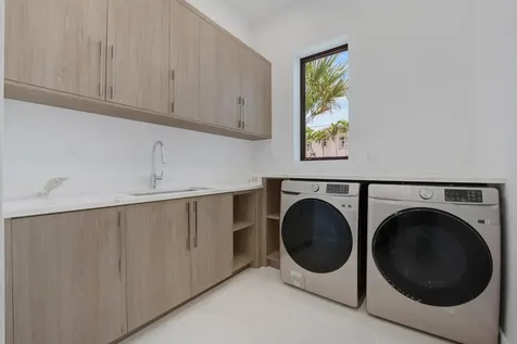 948 Banyan Drive Delray Beach FL 33483