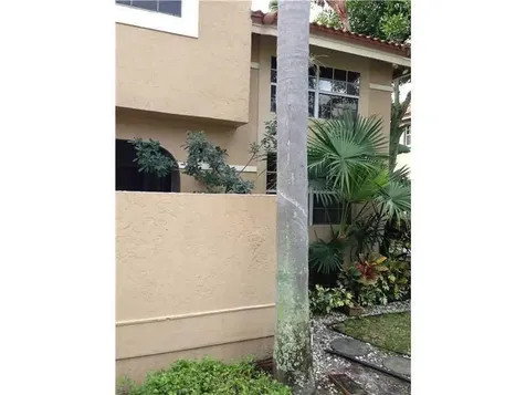 6542 Via Regina Boca Raton FL 33433