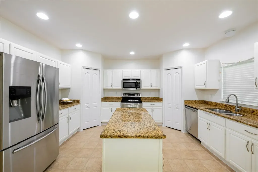 6147 NW Butterfly Orchid Place Port St Lucie FL 34986