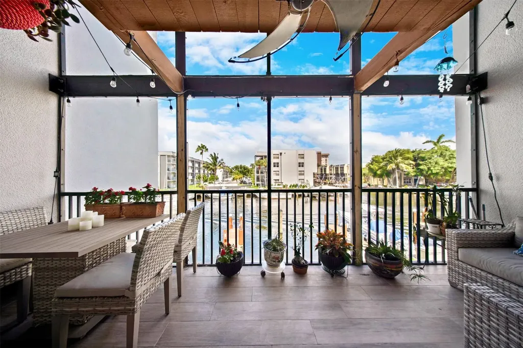 1100 SE 5th Court Pompano Beach FL 33060