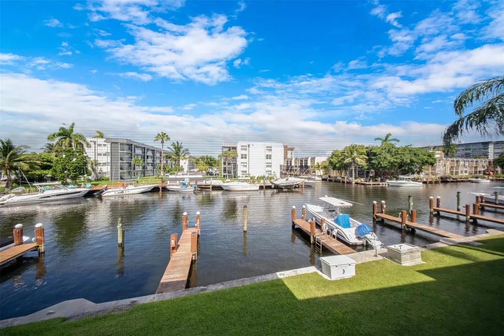 1100 SE 5th Court Pompano Beach FL 33060