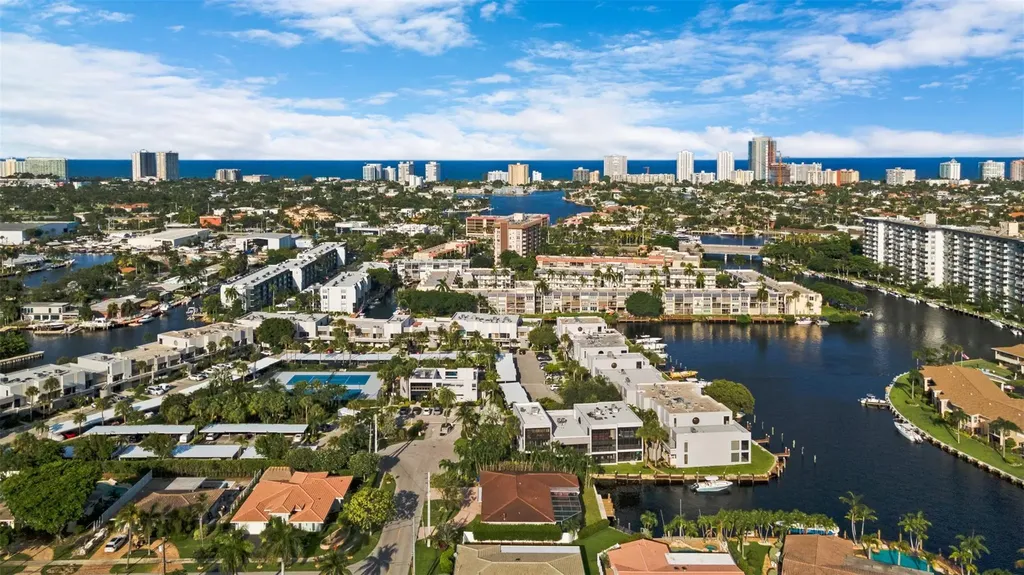 1100 SE 5th Court Pompano Beach FL 33060