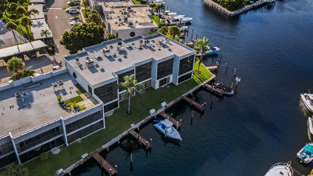 1100 SE 5th Court Pompano Beach FL 33060