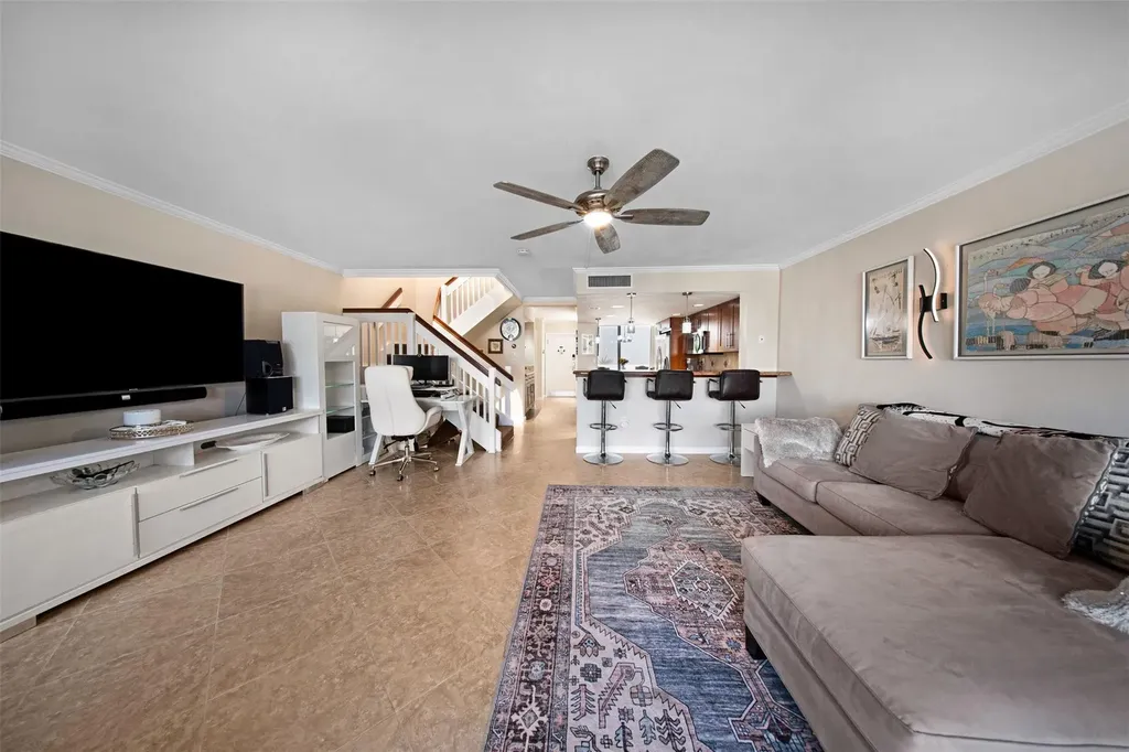 1100 SE 5th Court Pompano Beach FL 33060
