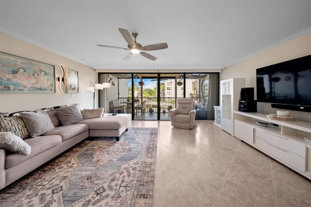 1100 SE 5th Court Pompano Beach FL 33060