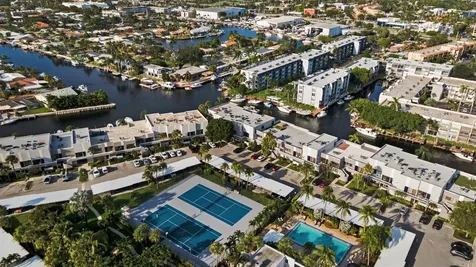 1100 SE 5th Court Pompano Beach FL 33060