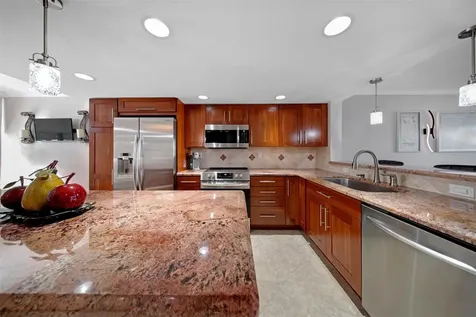 1100 SE 5th Court Pompano Beach FL 33060