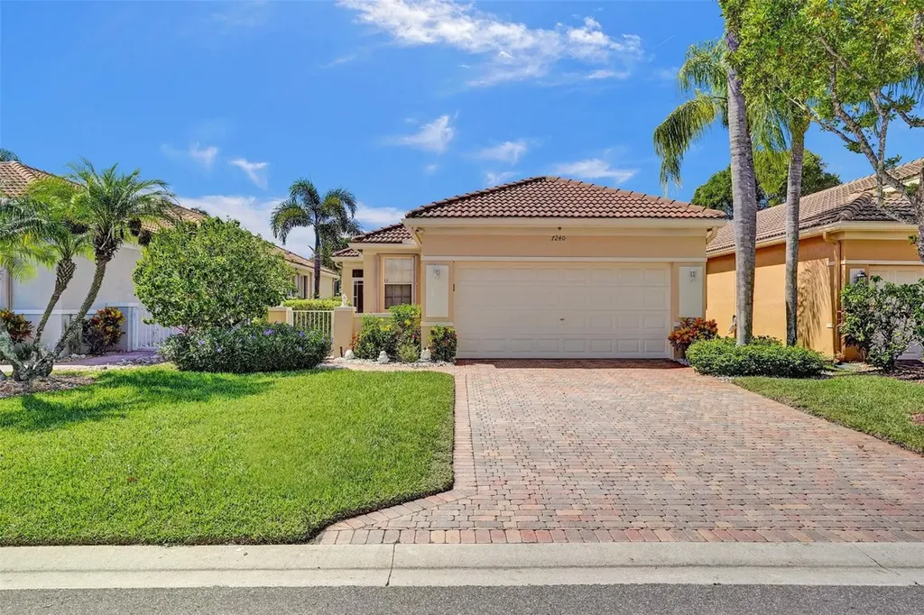 7240 Cataluna Circle Delray Beach FL 33446