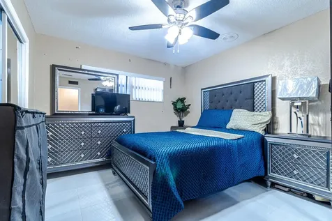 661 SW 28th Way Fort Lauderdale FL 33312
