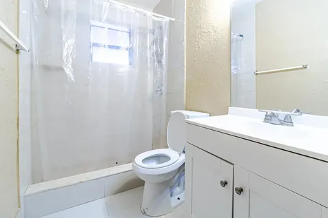 661 SW 28th Way Fort Lauderdale FL 33312