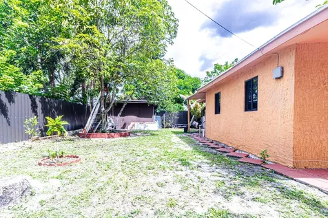 661 SW 28th Way Fort Lauderdale FL 33312