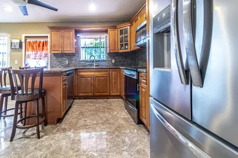 661 SW 28th Way Fort Lauderdale FL 33312