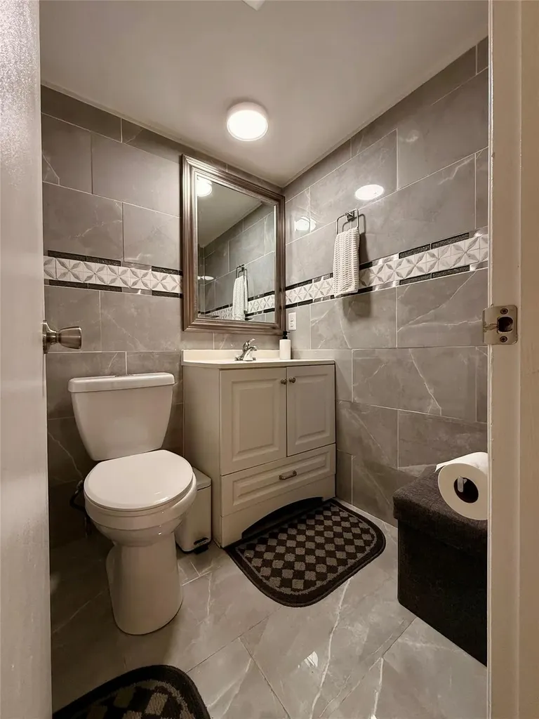355 Oakridge T Deerfield Beach FL 33442