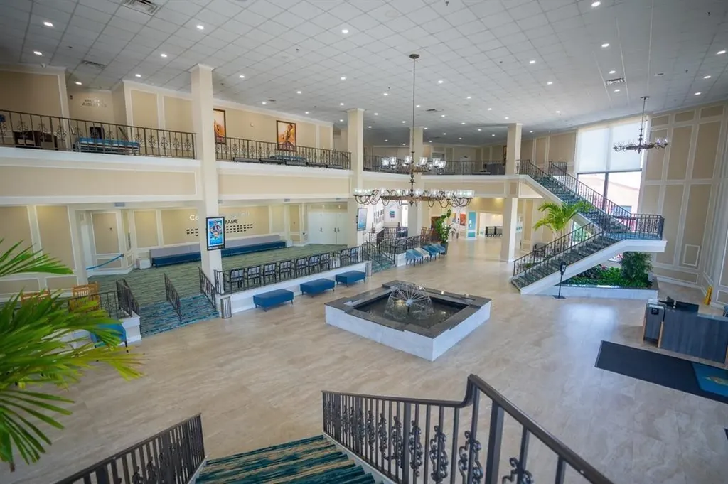 355 Oakridge T Deerfield Beach FL 33442