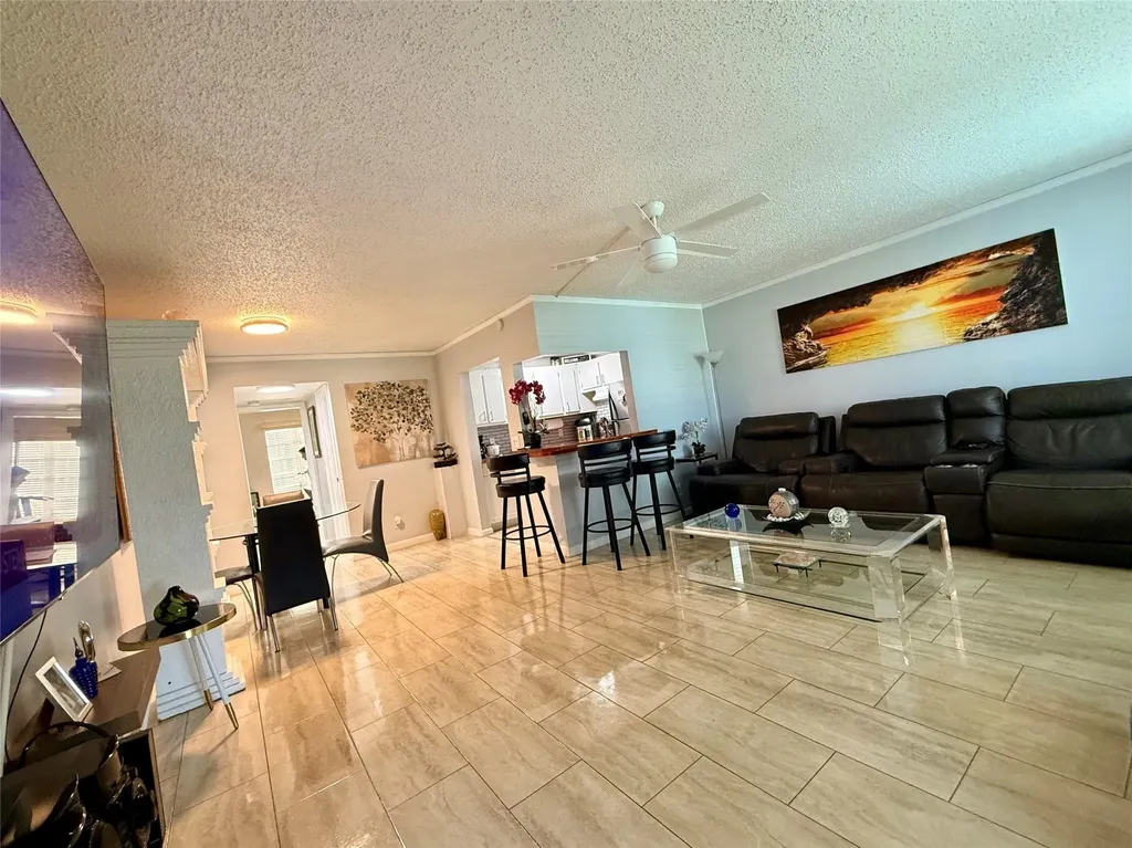 355 Oakridge T Deerfield Beach FL 33442