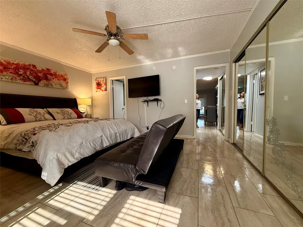 355 Oakridge T Deerfield Beach FL 33442