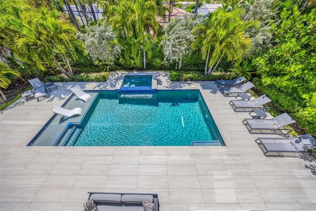 2001 Marietta Drive Fort Lauderdale FL 33316
