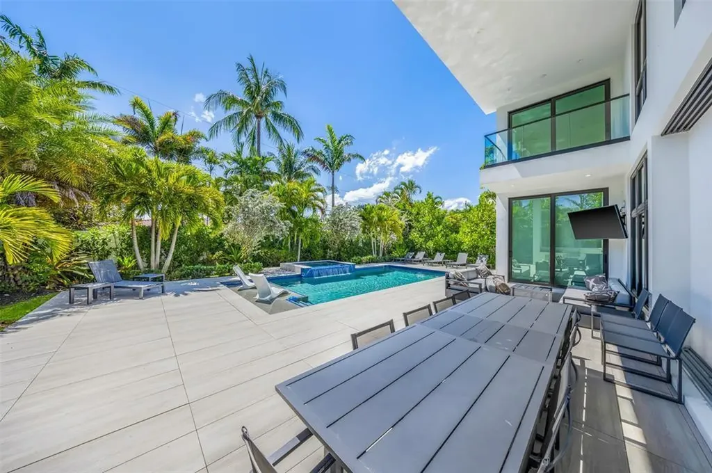 2001 Marietta Drive Fort Lauderdale FL 33316