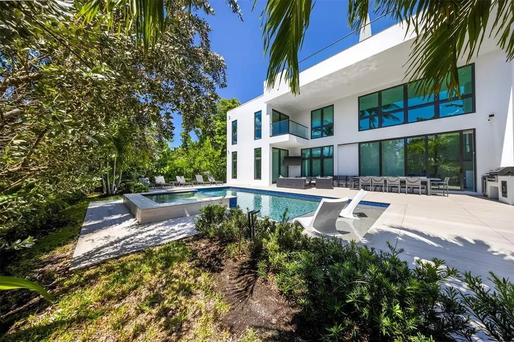 2001 Marietta Drive Fort Lauderdale FL 33316