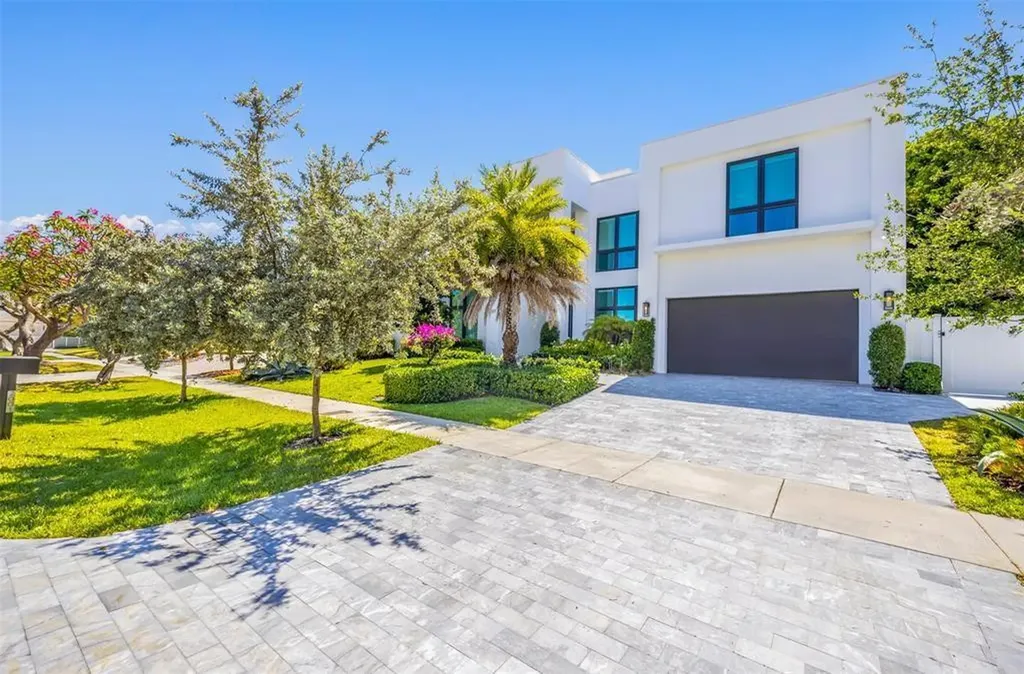 2001 Marietta Drive Fort Lauderdale FL 33316