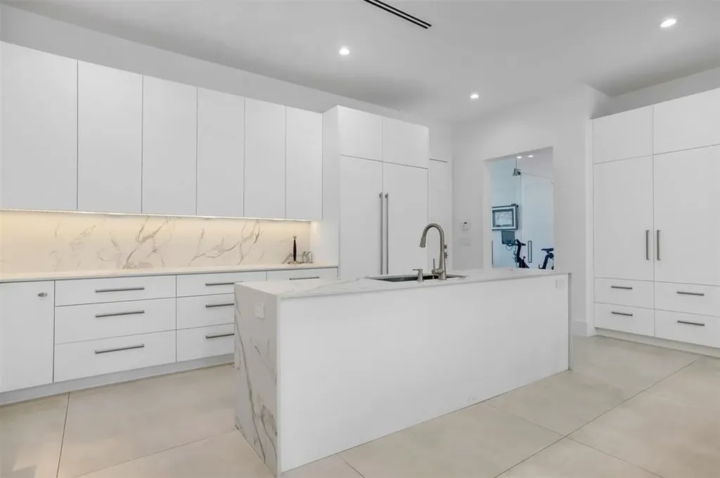 2001 Marietta Drive Fort Lauderdale FL 33316