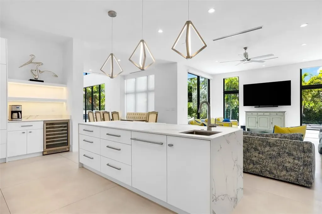 2001 Marietta Drive Fort Lauderdale FL 33316