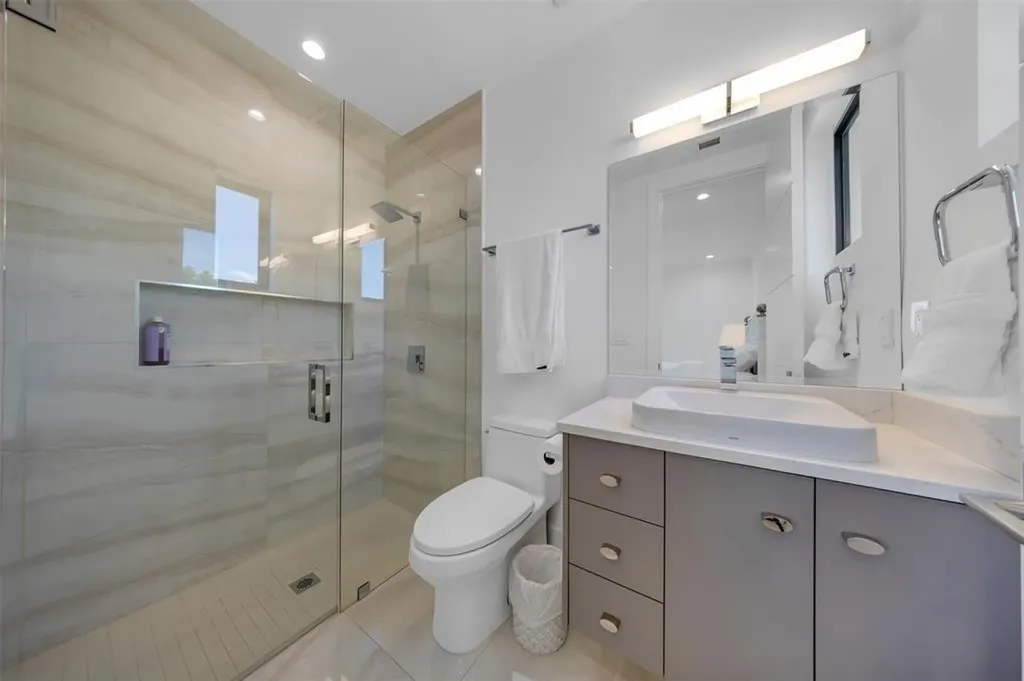 2001 Marietta Drive Fort Lauderdale FL 33316