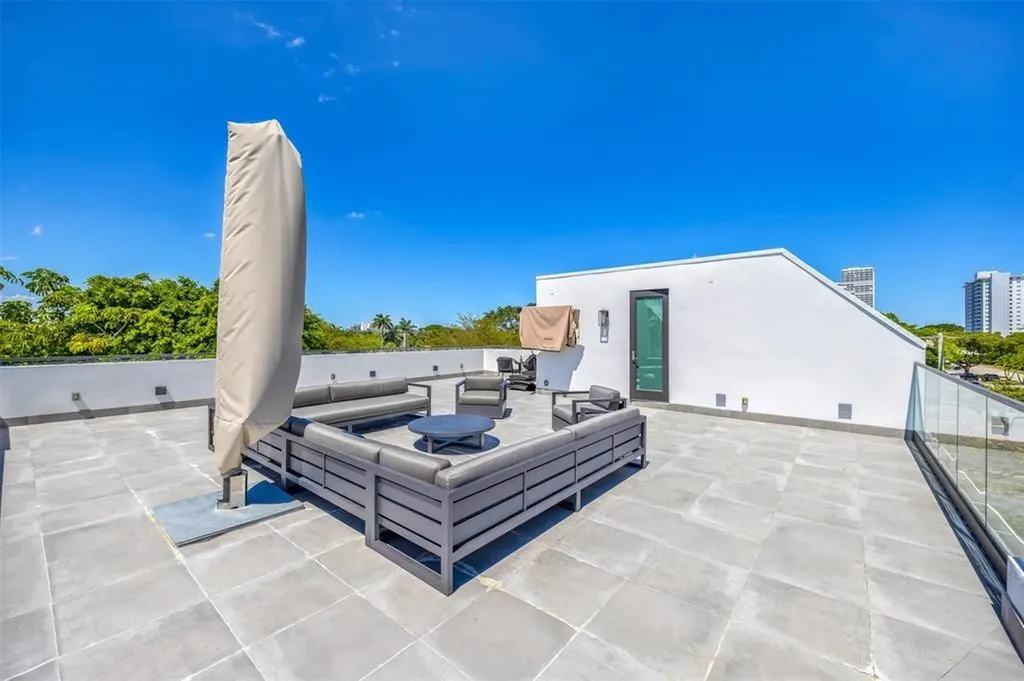2001 Marietta Drive Fort Lauderdale FL 33316